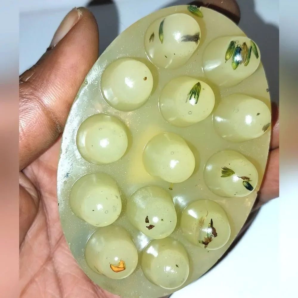 Hand crafted Lavender & Aloe massage soap bar